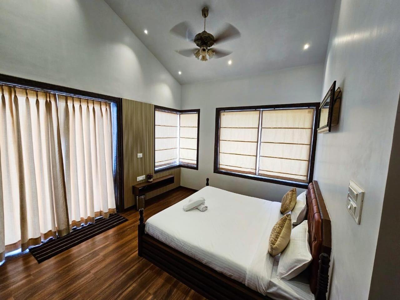 Premium Chalet Lonavala Exterior foto
